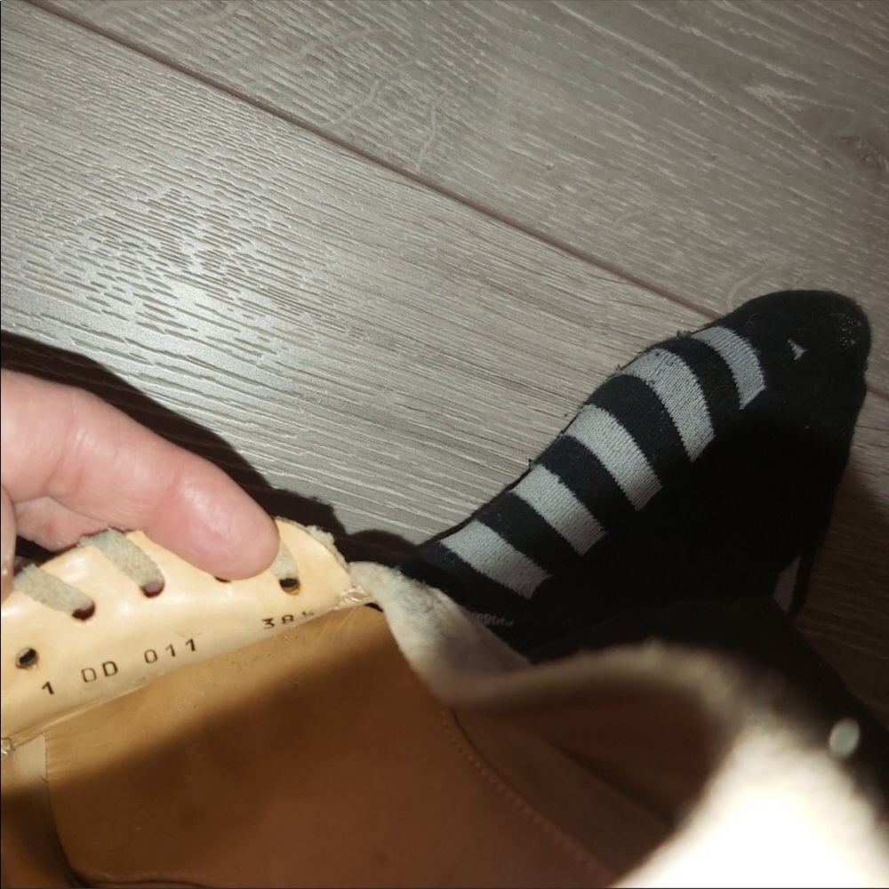 Authentic Prada Driving shoes - Picture 4 of 11